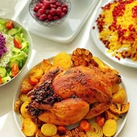مرغ شکم پر با طعمی خاص