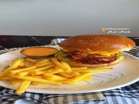 چیکن برگر ؛یک فست فود جنجالی