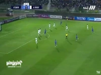 شوت مهران احمدی تیر دروازه الوحدات را به لرزه درآورد