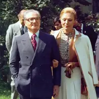 زیر و بـم پهلوی‌ها؛ بررسی کتاب‌های هوشنگ نهاوندی درباره حکومت محمدرضاشاه