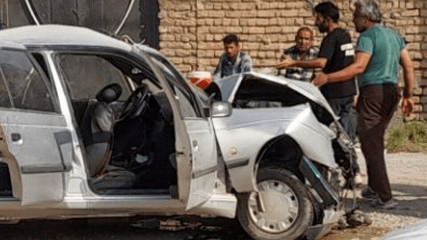 عکس/ تصادف و واژگونی ۳ دستگاه خودرو در سه‌راه گنبدلی سرخس