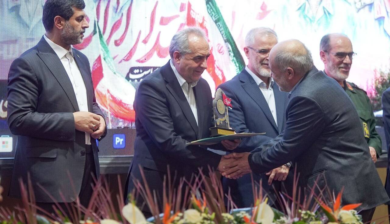 دست اندرکاران ستاد اربعین آذربایجان شرقی تجلیل شدند؛ خدمت مواکب استان به ۹ میلیون زائر