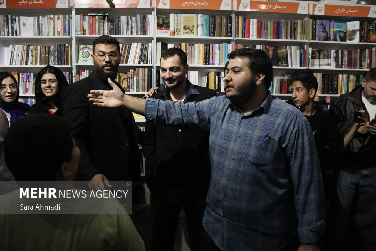 اکران مردمی فیلم «مجنون» در مشهد