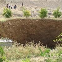 رکورد فرونشست زمین‌ در یزد به دلیل برداشت بی‌رویه آب، شکست
