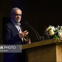 پزشکیان: نخبه کسی است که اگر به مشکل برخورد، در نرود