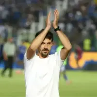 محبوبیت سرمربی حریف پرسپولیس در کوچه‌های تهران