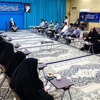 امام جمعه یزد: دانشجویان، مطالبات خود را با نقد منصفانه بیان کنند
