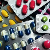 معاون وزیر بهداشت: هیچ کمبودی در تامین داروهای حیاتی نداریم  