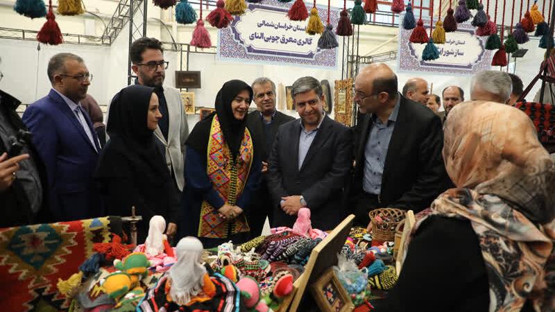 فراهم کردن زمینه برای عرضه تولیدات صنایعدستی در اولویت است