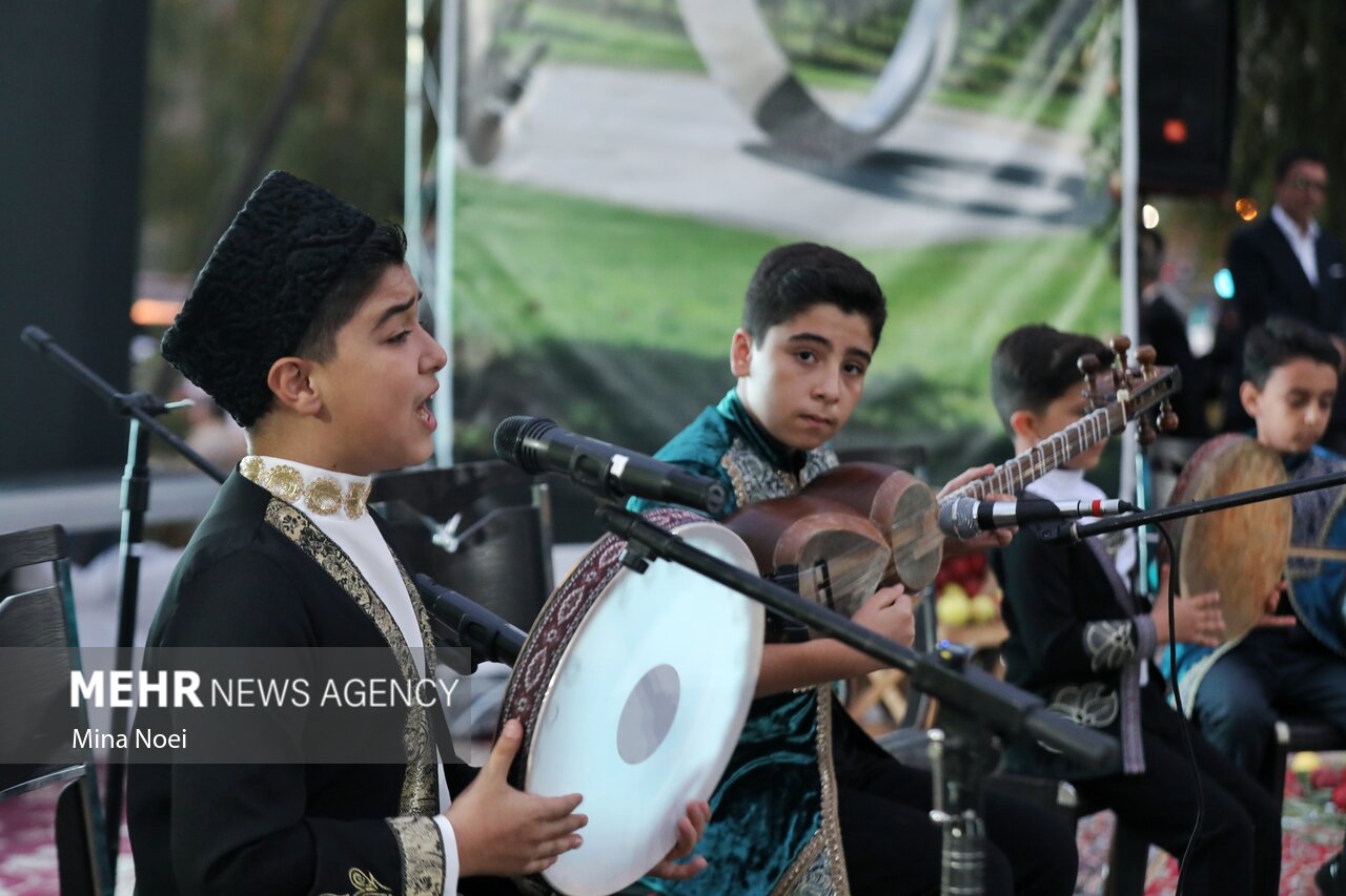 جشنواره سیب مراغه