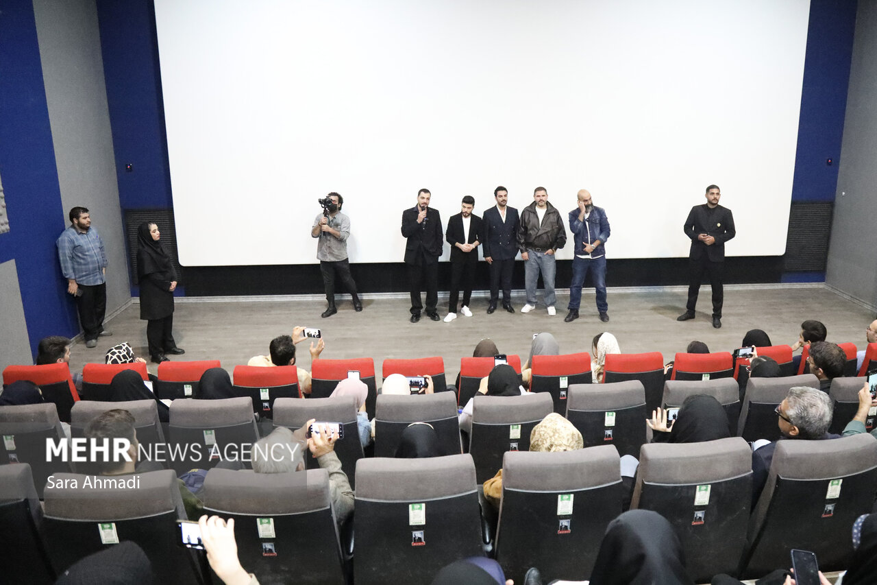 اکران مردمی فیلم «مجنون» در مشهد