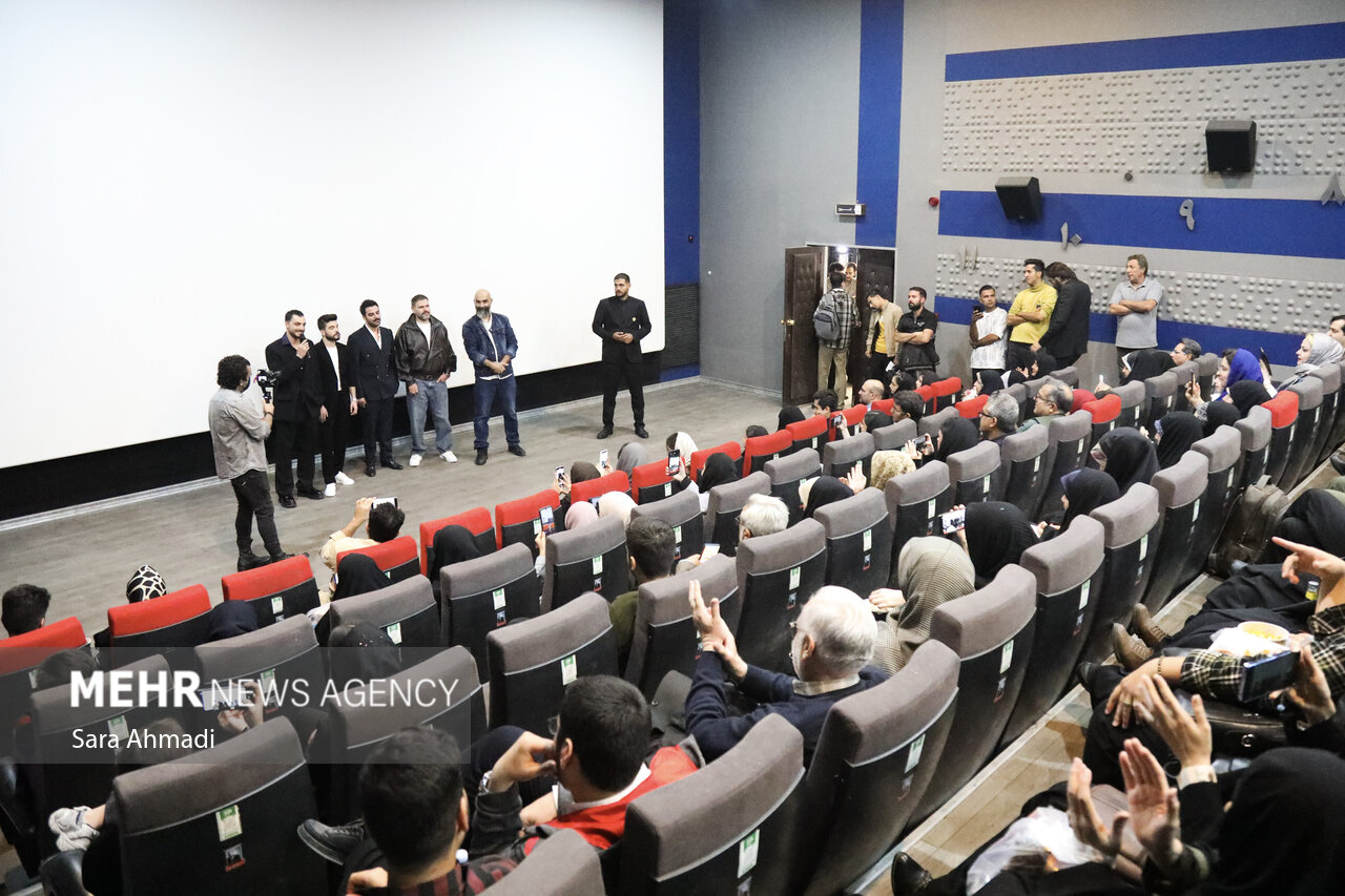 اکران مردمی فیلم «مجنون» در مشهد