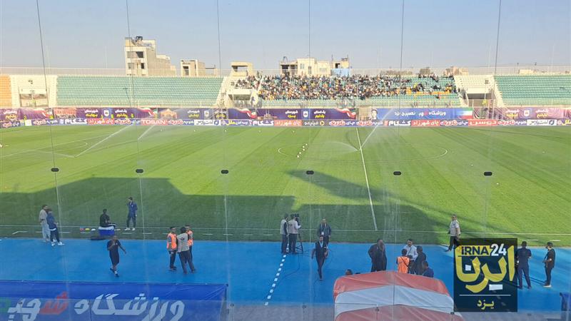 انتظار فوتبالی در یزد به سر آمد؛ درهای ورزشگاه شهید نصیری گشوده شد