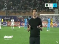 صحنه ای جالب از دعای مهدی رحمتی برای گل شدن پنالتی خیبر در بازی با چادرملو که مستجاب نشد!