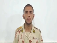 دلجویی سرباز مرزبانی از شهروندِ سالمند