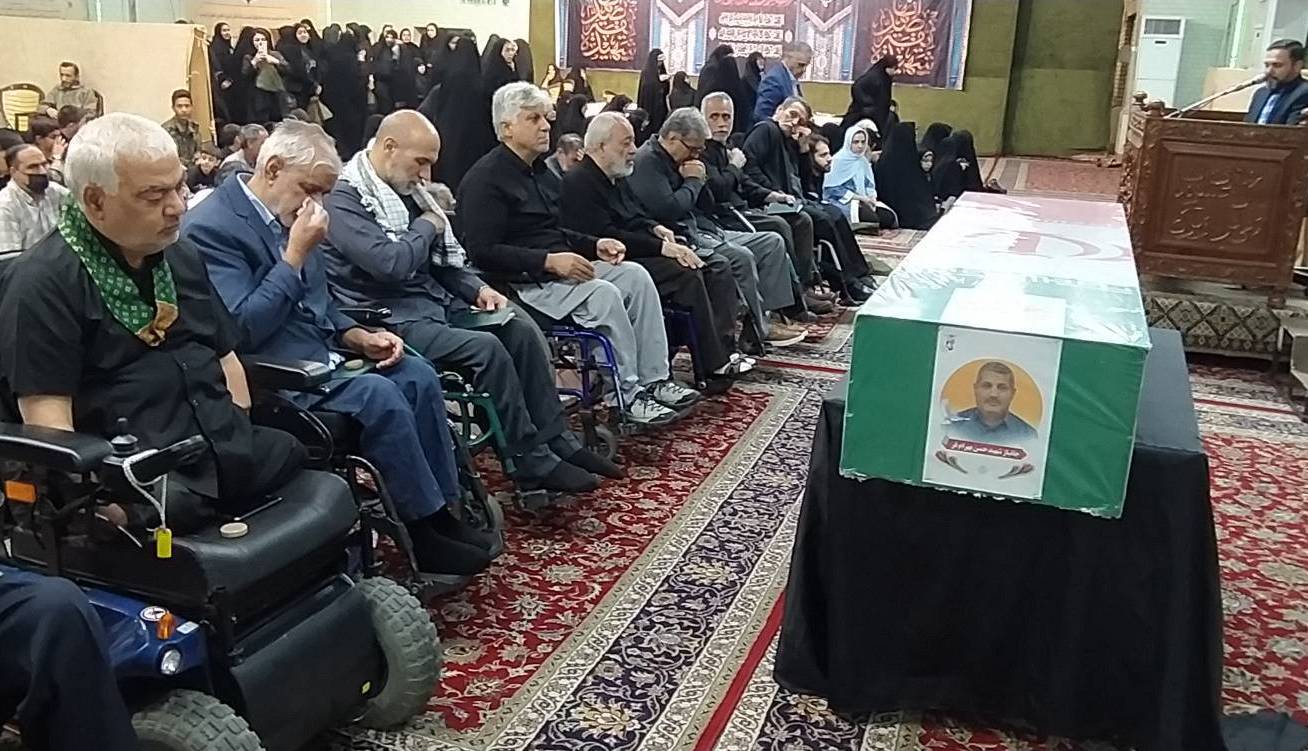 تشییع پیکر جانباز ۷۰ درصددوران دفاع مقدس در مشهد