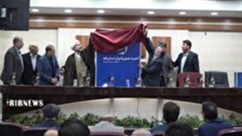 رونمایی از کتاب گنجینه مصور والیبال استان قم