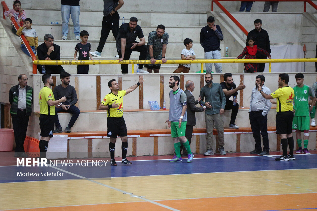 لیگ برتر فوتسال؛ جوادالائمه شهرکرد و پالایش نفت اصفهان