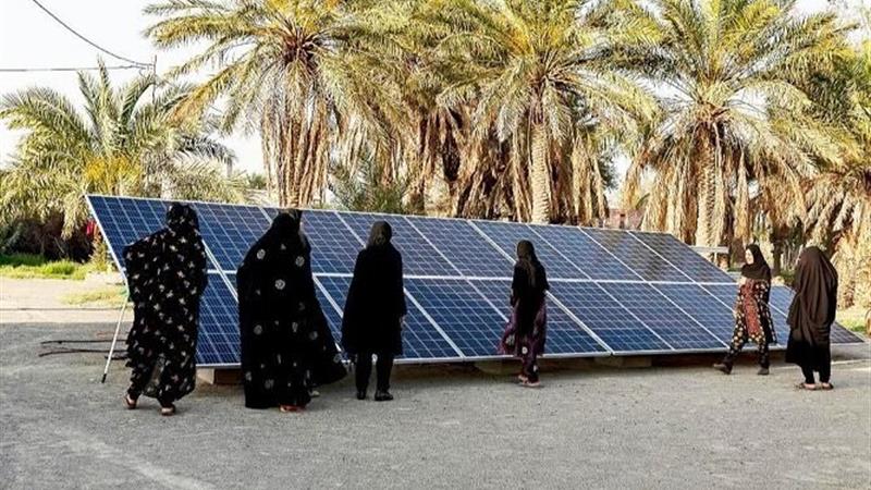 اجرای طرح نصب پنلهای خورشیدی در روستاهای شهرستان زاهدان