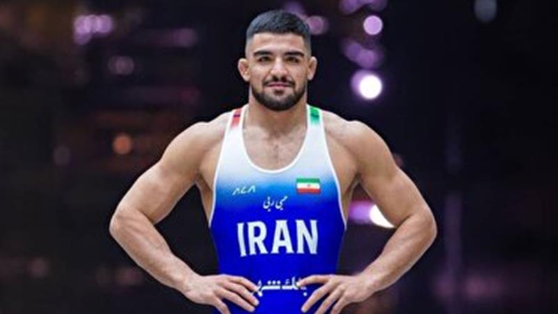 عظیمی مدال طلای کشتی آزاد جهان را کسب کرد