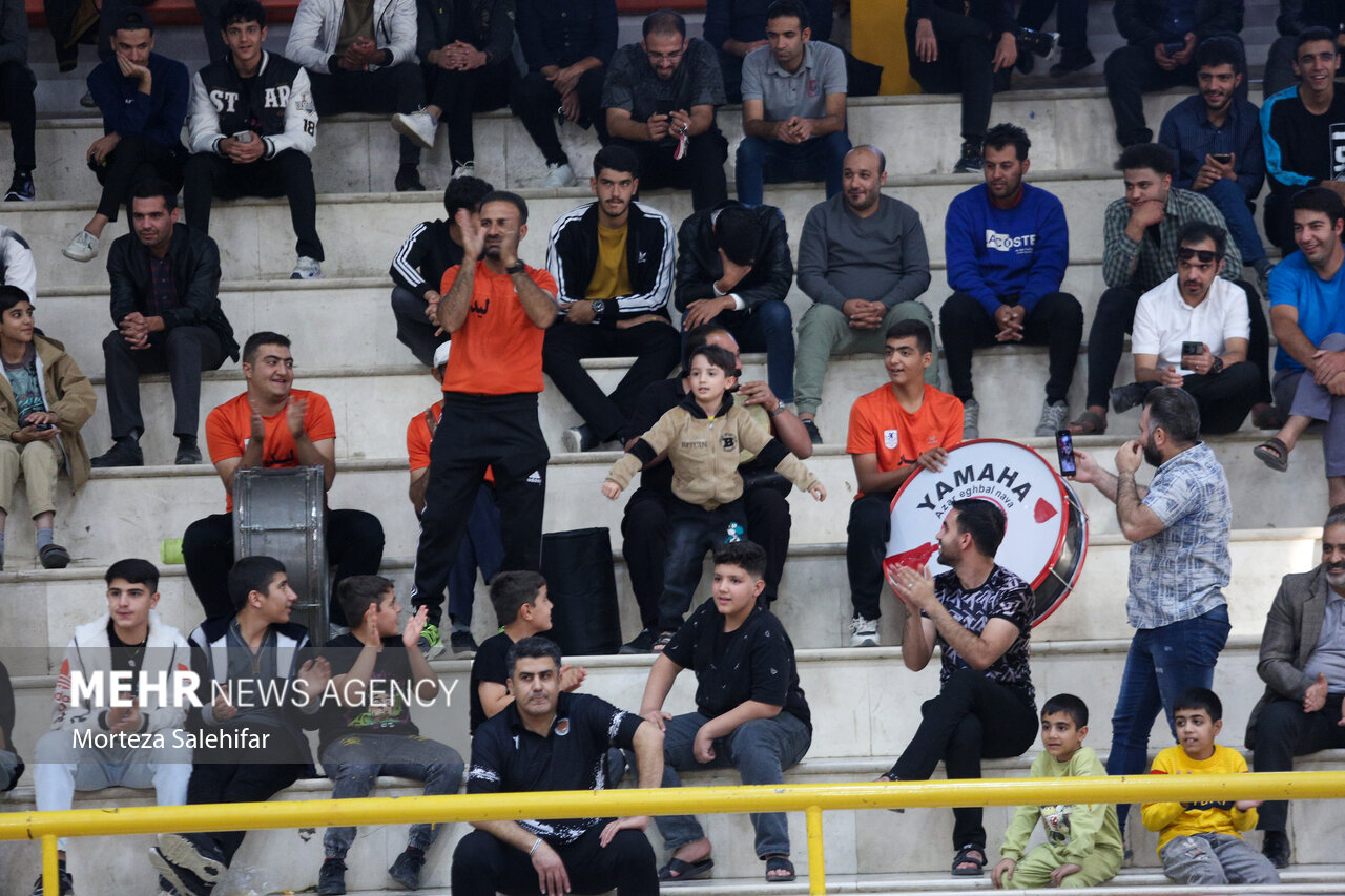 لیگ برتر فوتسال؛ جوادالائمه شهرکرد و پالایش نفت اصفهان
