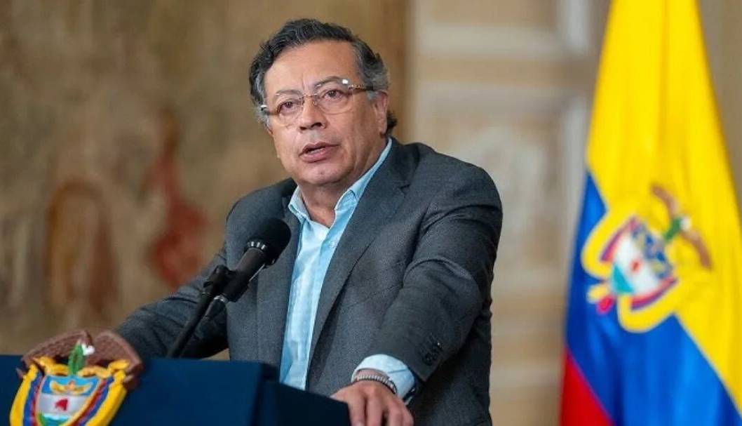 رئیس جمهوری کلمبیا: ما زانو نخواهیم زد