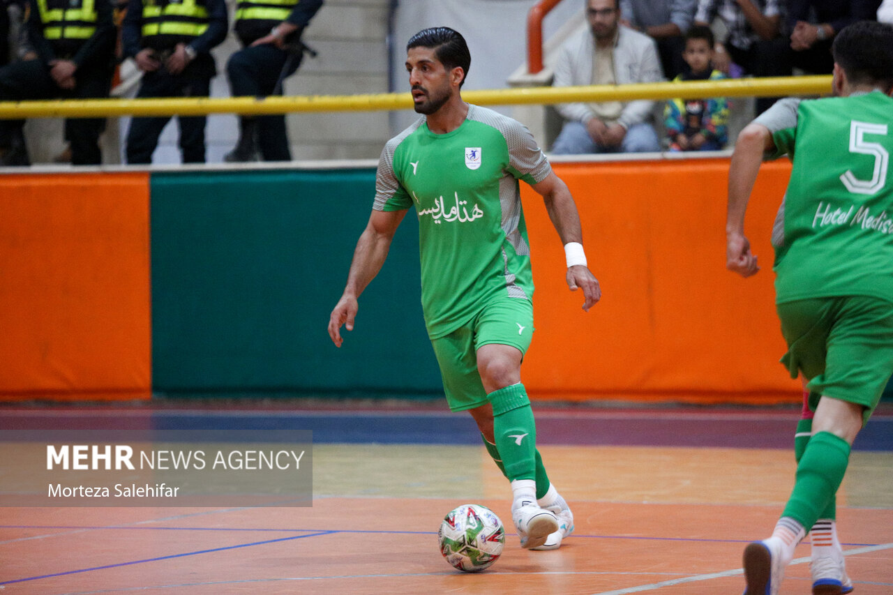 لیگ برتر فوتسال؛ جوادالائمه شهرکرد و پالایش نفت اصفهان