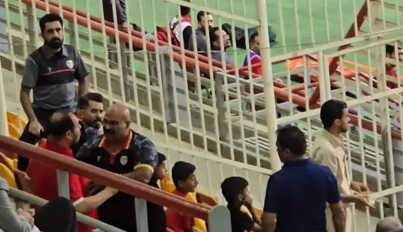 جر و بحث ادامهدار دستیار یحیی با یک هوادار
