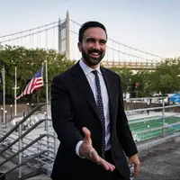 انتخابات شهرداری نیویورک آغاز شد/ درخواست جمهوریخواهان برای اخراج پیشتاز انتخابات