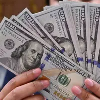 شریعتمداری: قیمت دلار توسط سه کانال از «هرات» و «سلیمانیه» و «دوبی» تعیین میشود!