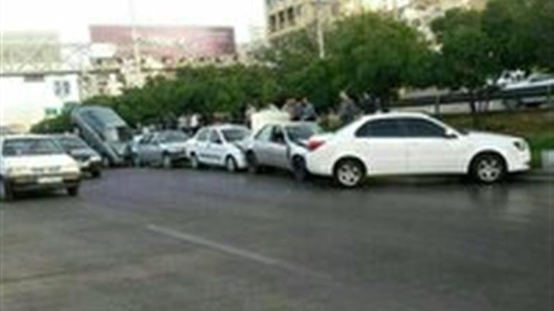 تصادف زنجیرهای پنج خودرو در بلوار دانشجو یزد