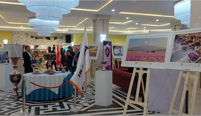 آغاز به کار نمایشگاه روز ملی زعفران در مشهد