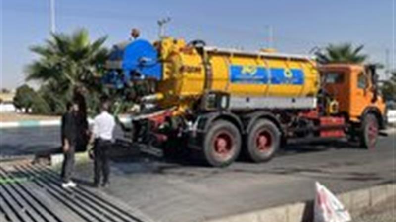 لایروبی و پاکسازی کانالهای شهری یزد با استفاده از تجهیزات پیشرفته