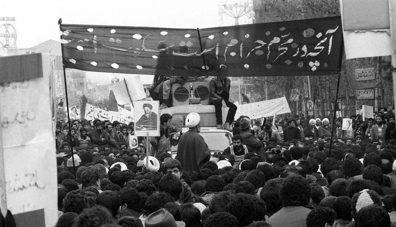 آرمانهایی که به آن نرسیدیم؛ شکاف میان وعدهها و واقعیت زندگی مردم
