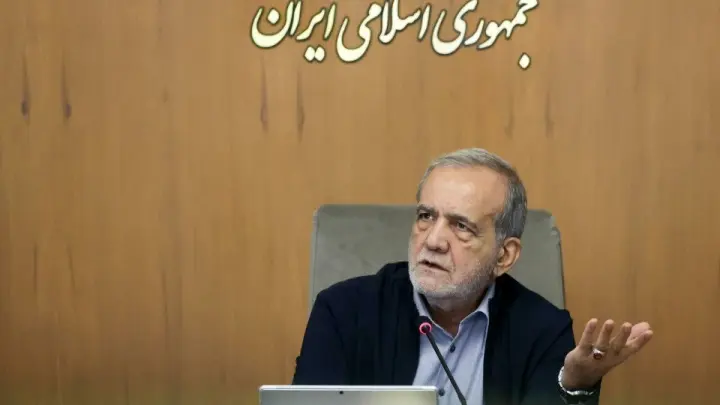 سرمقاله شرق/ نیازی به دعوت رئیسجمهور از نخبگان نیست