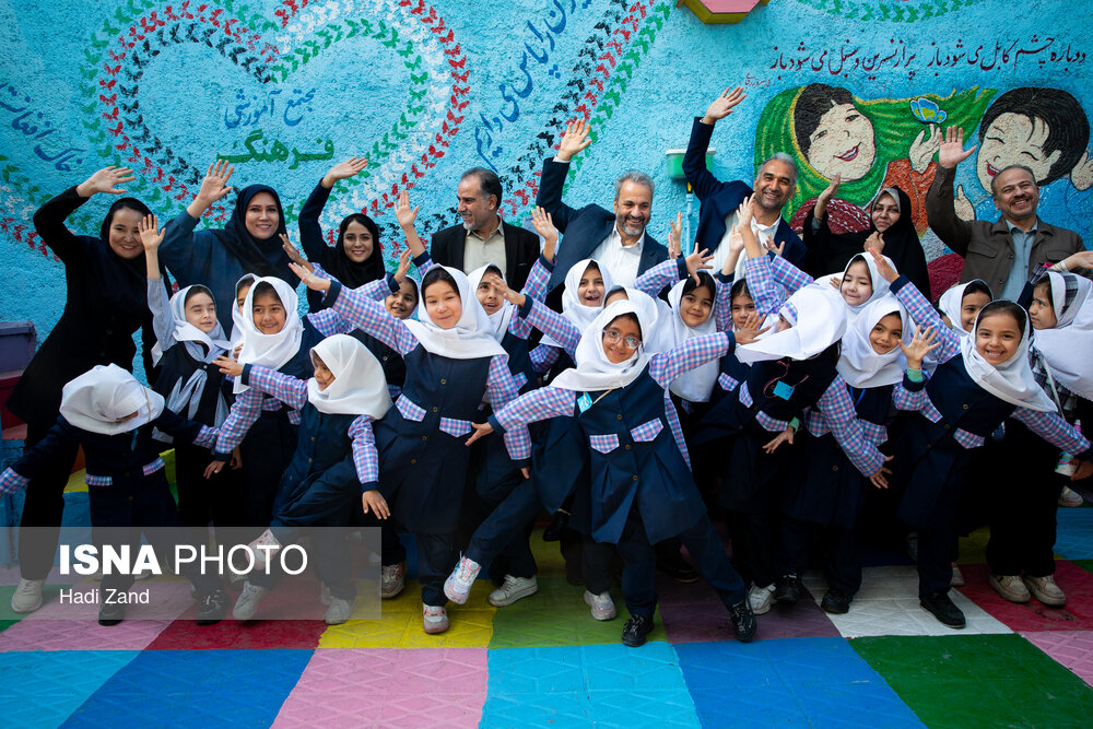 بازدید از مدارس اتباع خارجی