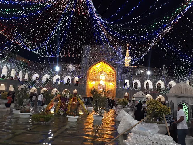 کعبه ی اهل ولا صحن و سرای رضاست