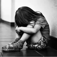 کشف اثر زیستی رنج در مغز: چرا سختیهای کودکی تا آخر عمر با ما میمانند؟
