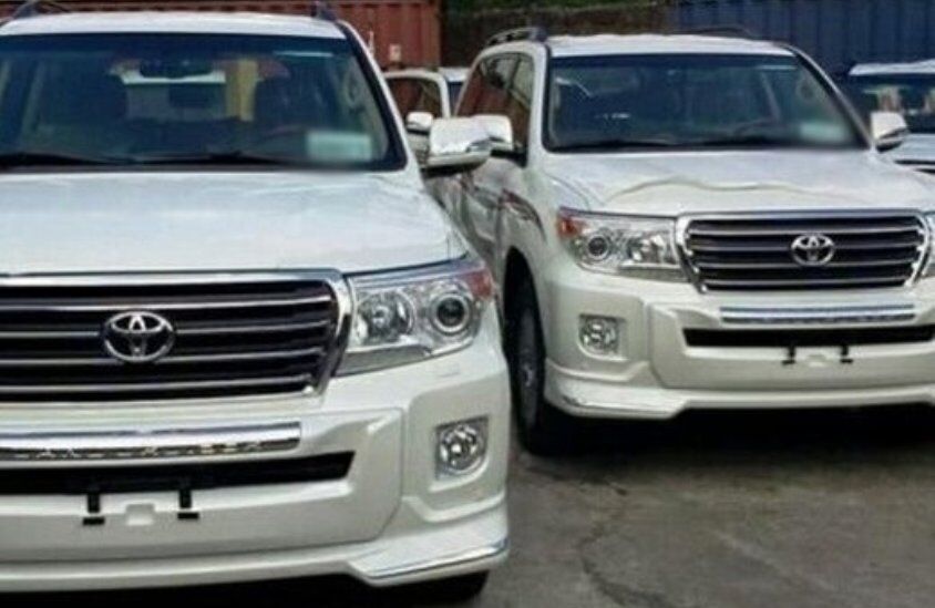 لندکروز و هیوندای قاچاق در توقیف پلیس هرمزگان