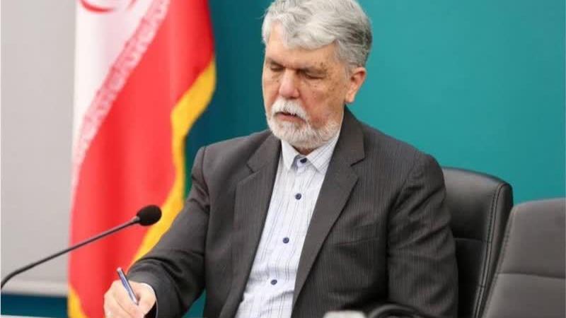 تئاتر خیابانی، نماد روشنی از همزیستی فرهنگها در سایه وحدت ملی است