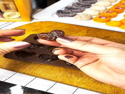 آموزش نبات داغ فقط با یک قلم مواد