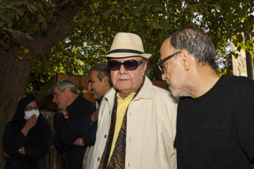 عکس/ تشییع پیکر «واحد خاکدان»