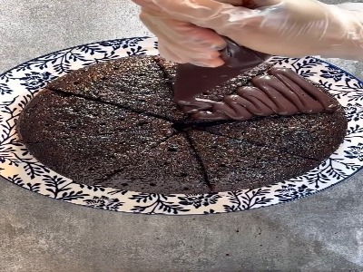 طرز تهیه کیک خیس شکلاتی