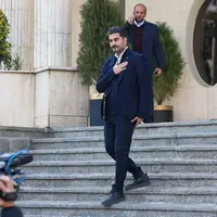 نامه خضریان به دادستان کل کشور برای بررسی وضعیت استخدامی احمدنیا