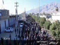 بدرقه پیکر مادر ۳ شهید در داراب