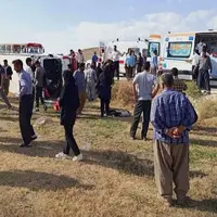 واژگونی مینیبوس حامل دانشآموزان در نقده ۱۳ مصدوم بر جا گذاشت