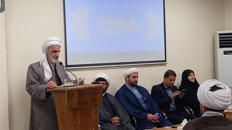 امام جمعه سنندج: پایگاههای قرآنی تقویت شوند