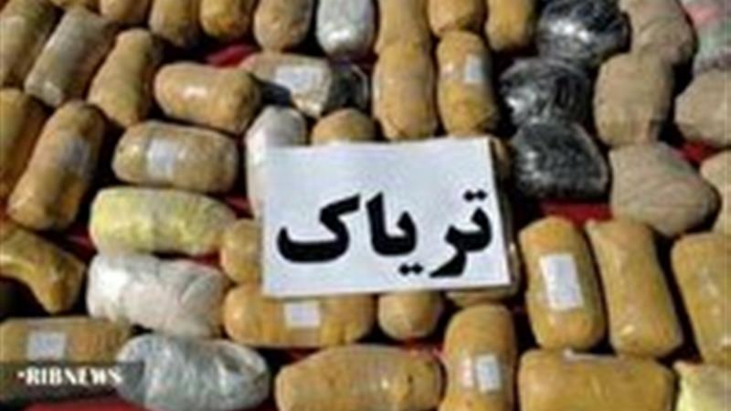 ۱۰ کیلوگرم تریاک از خودروی سواری در فاروج کشف شد
