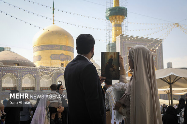 حرم مطهر رضوی در روز ولادت حضرت زینب (س)