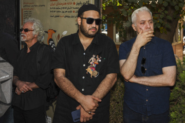 عکس/ تشییع پیکر «واحد خاکدان»